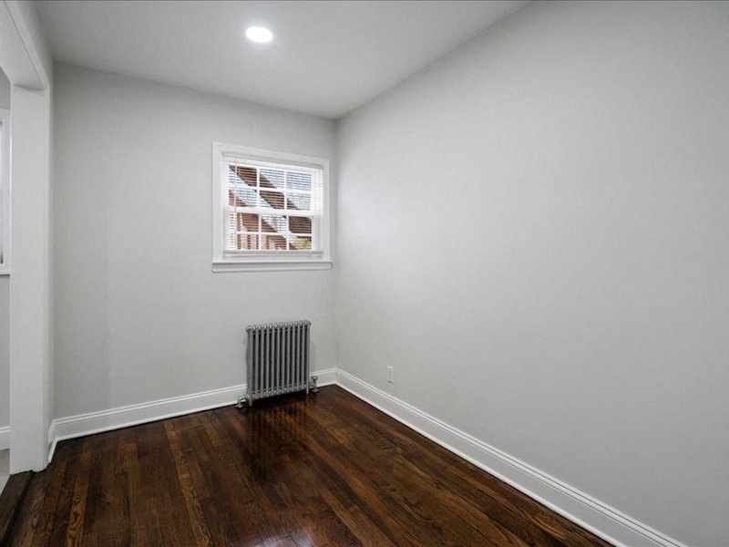 Gallery Photo 16
